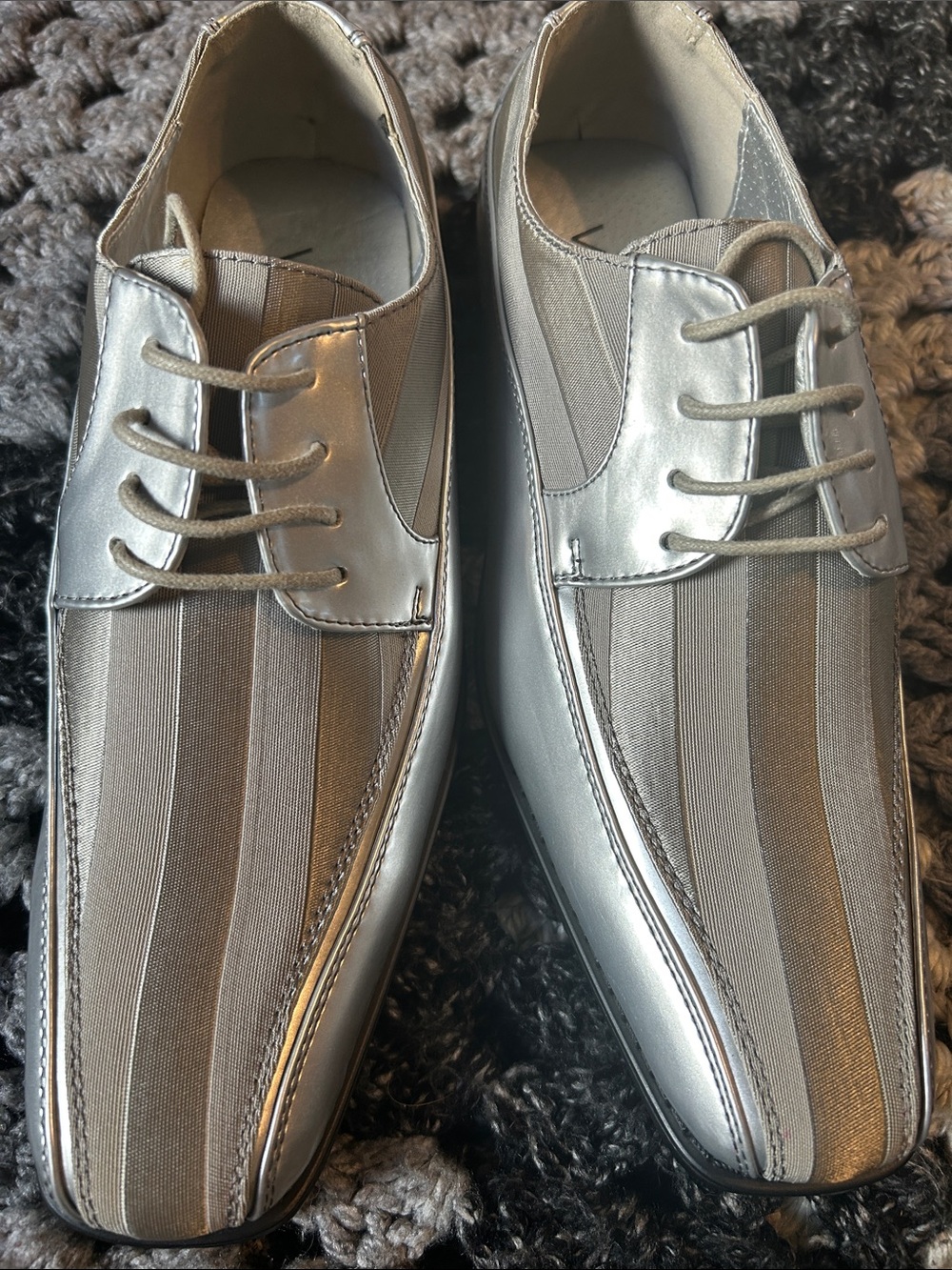 Vigotti Silver Metallic Striped Lace-Up Oxfords